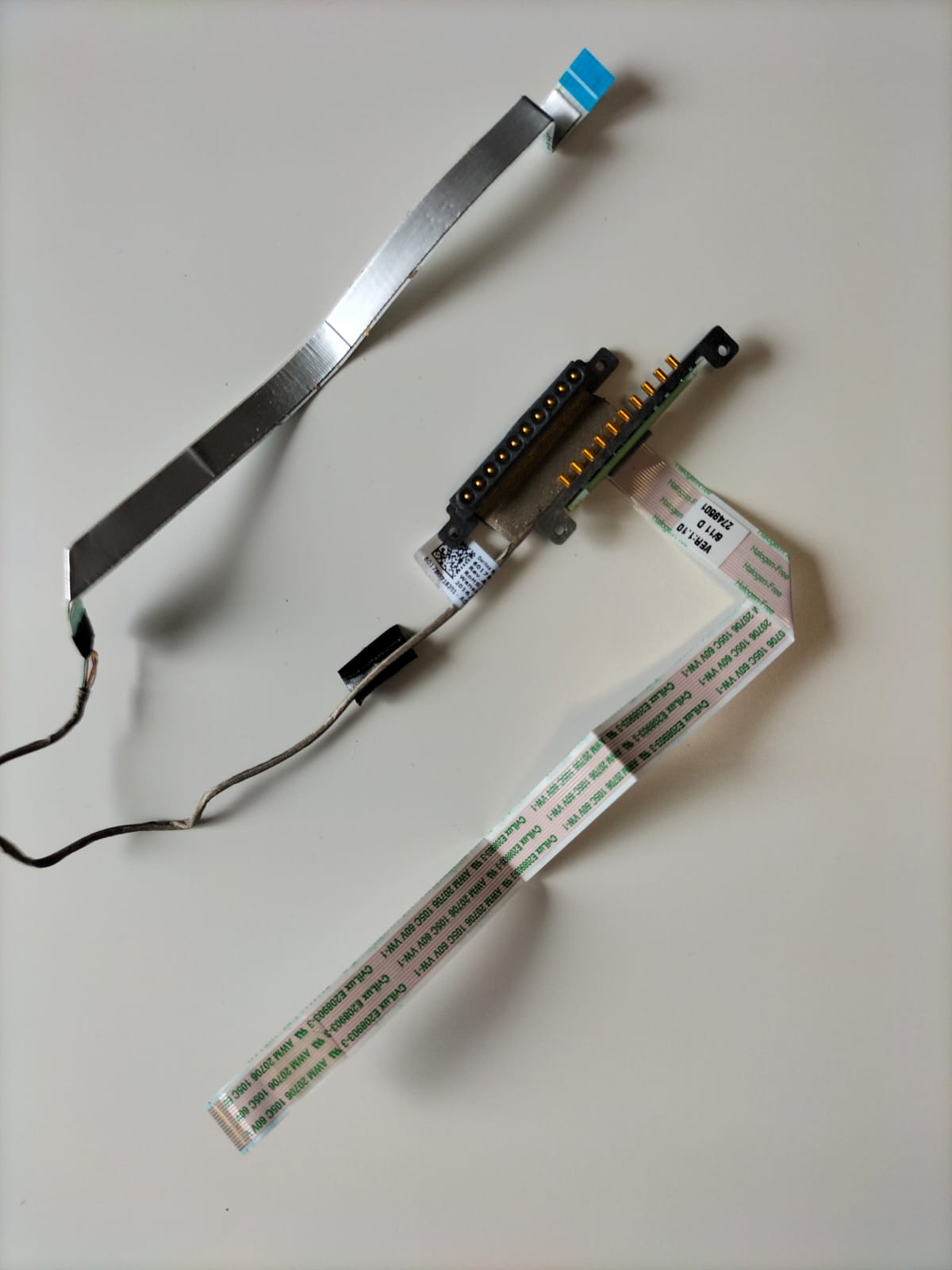 Connecteur de base d'ecran DORITOS2-6050A2749501-POGO-A01 6017B0718201 HP PAVILION X2 10-N140NF – Image 2