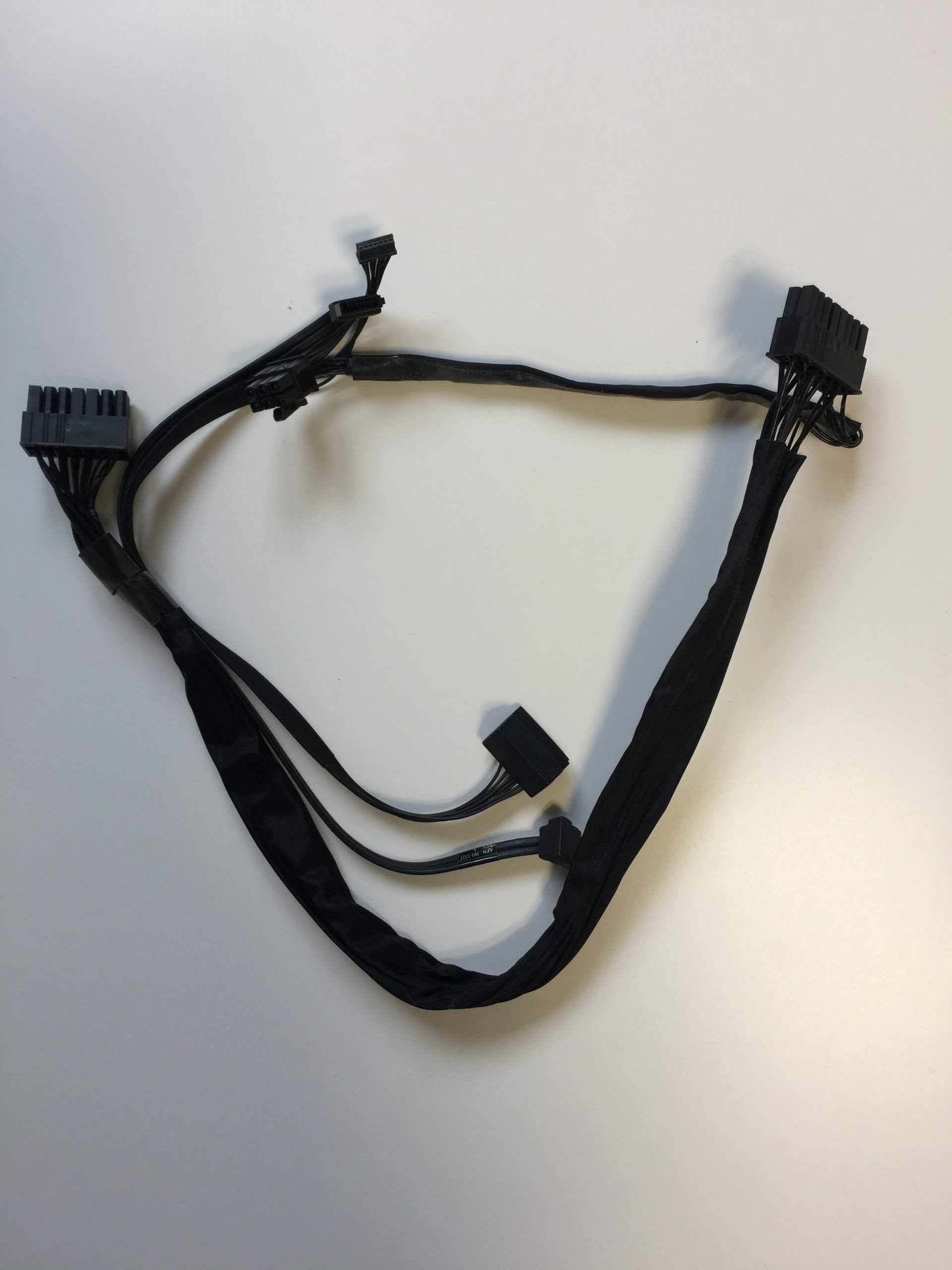 Cable d'alimentation 593-1383 IMAC 2429 27 POUCES MI 2011