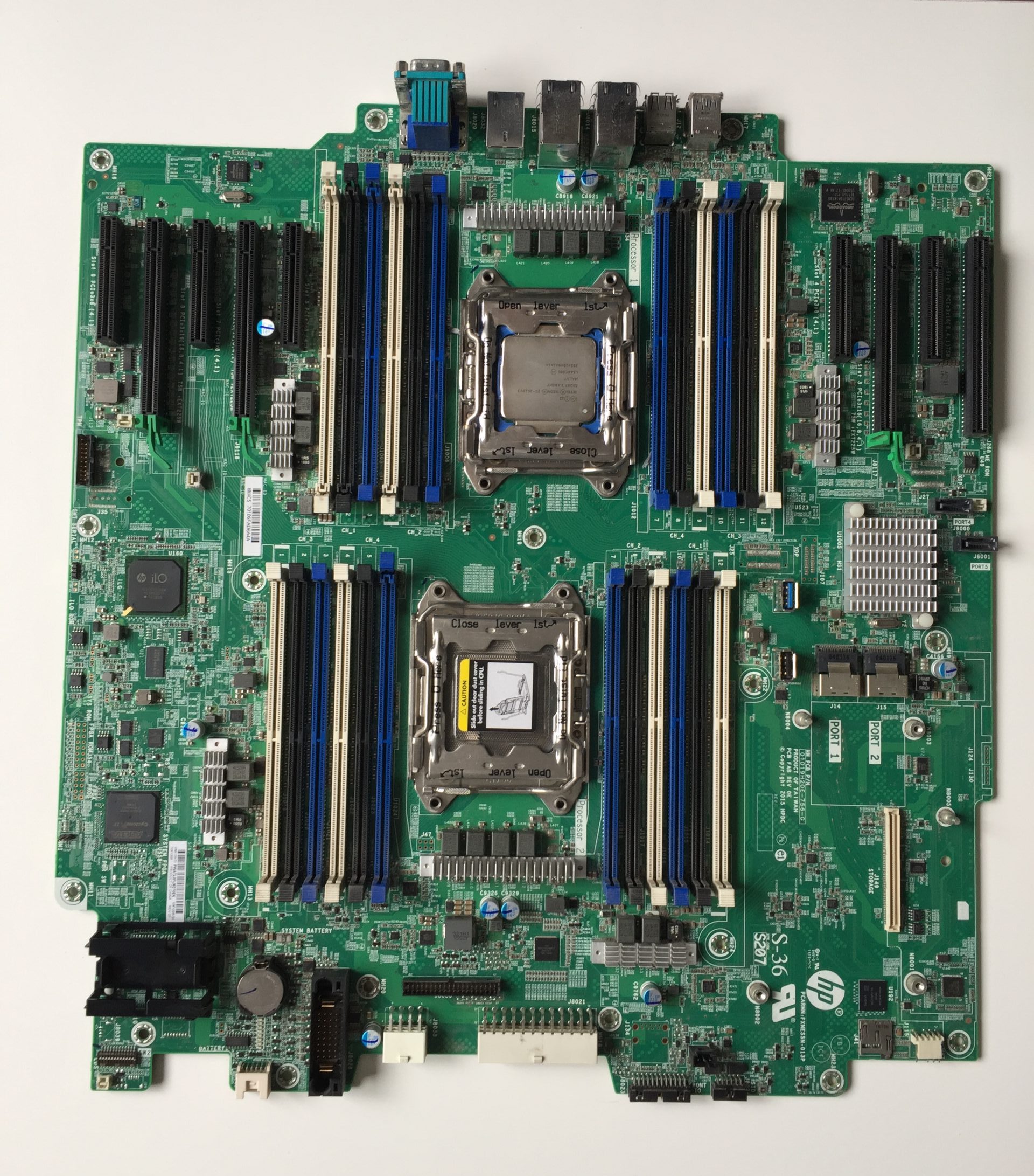 Carte mère FXNESSN-013P 841389-001 743996-004 HP Proliant ML350 Gen9