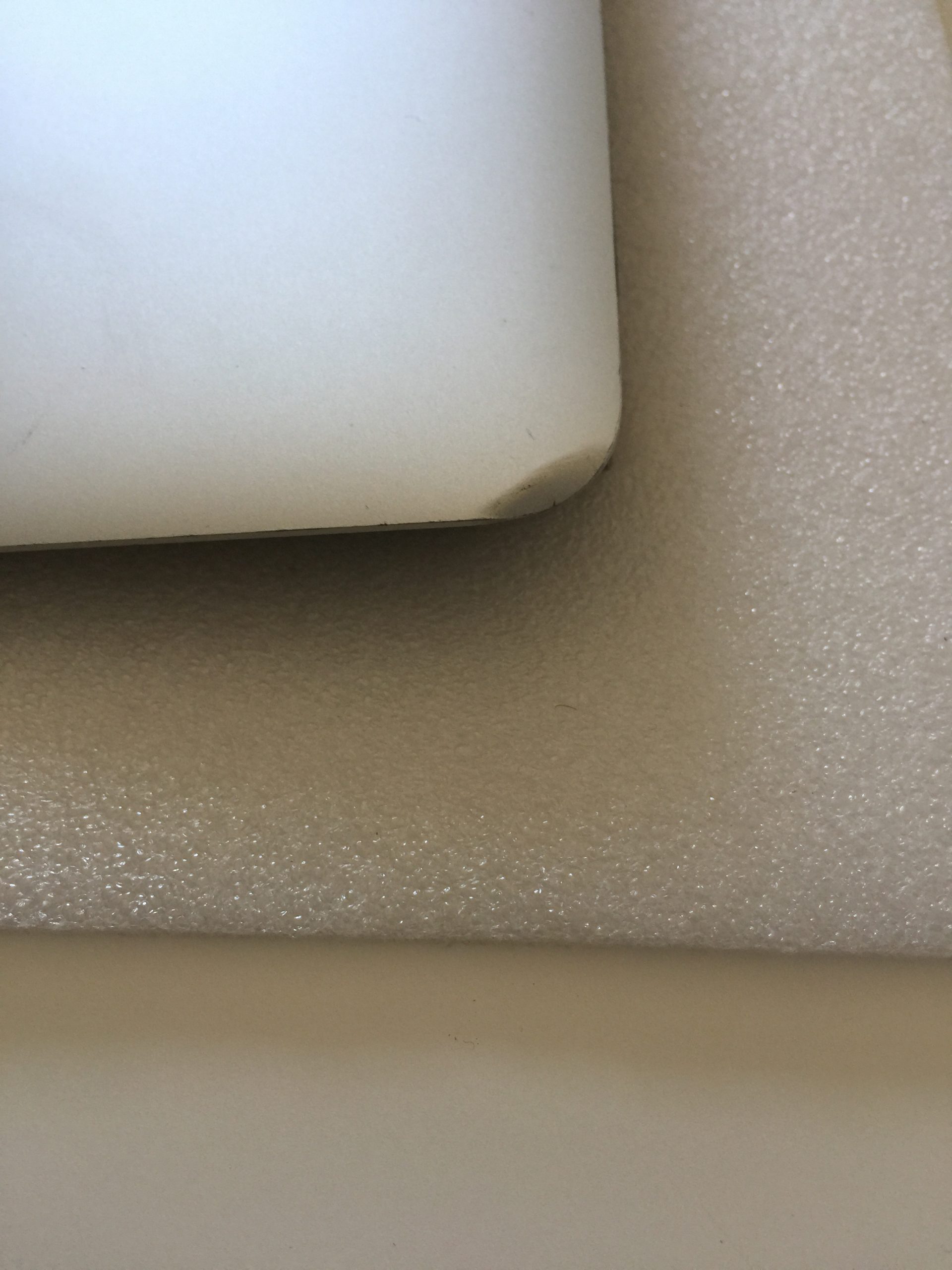 Ecran complet MacBook Air A1465(11 pouces, début 2015) – Image 3