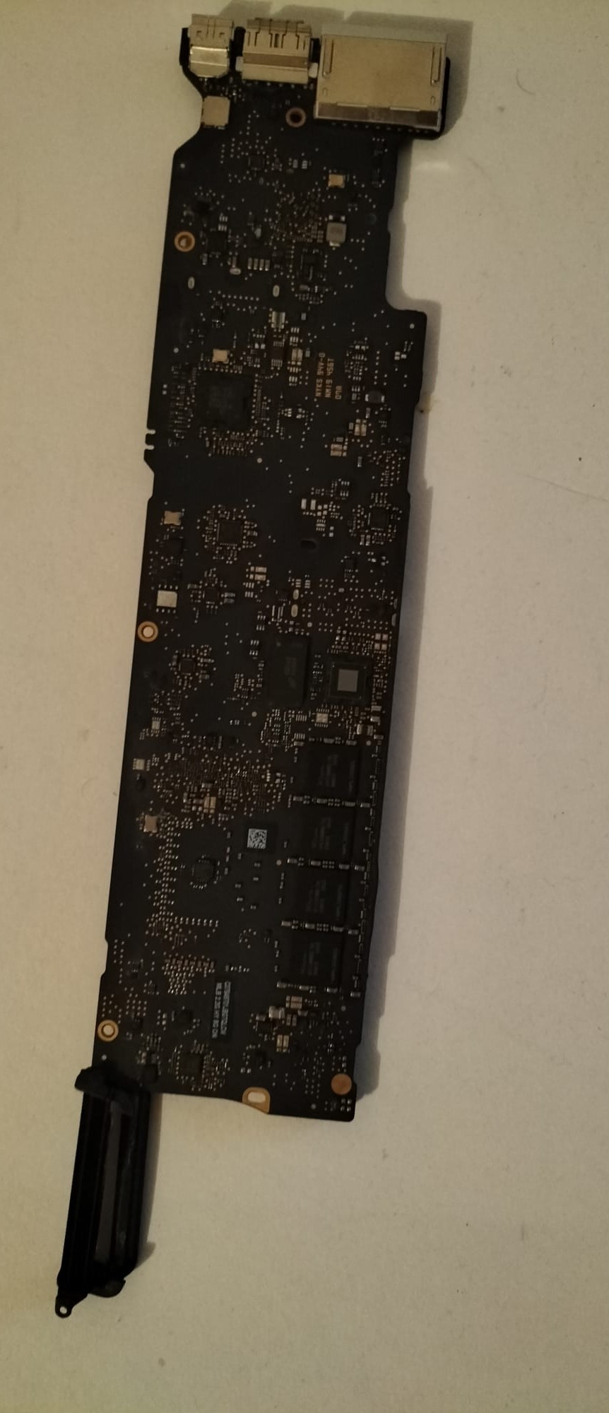 Carte mère 820-00165-A HS MacBook Air A1466 (13 pouces, début 2015) – Image 2