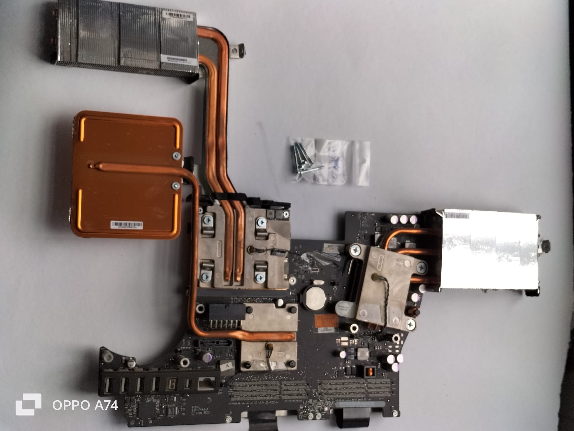 Carte mère 820-2494-A Imac A1311 (21.5 pouces, fin 2009) – Image 2